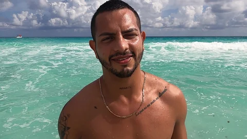 Latin Leche: Beach Hunk Antuan Takes a Toned Ride
