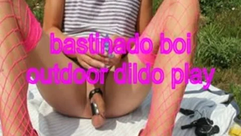 Outdoor sex-toy Play